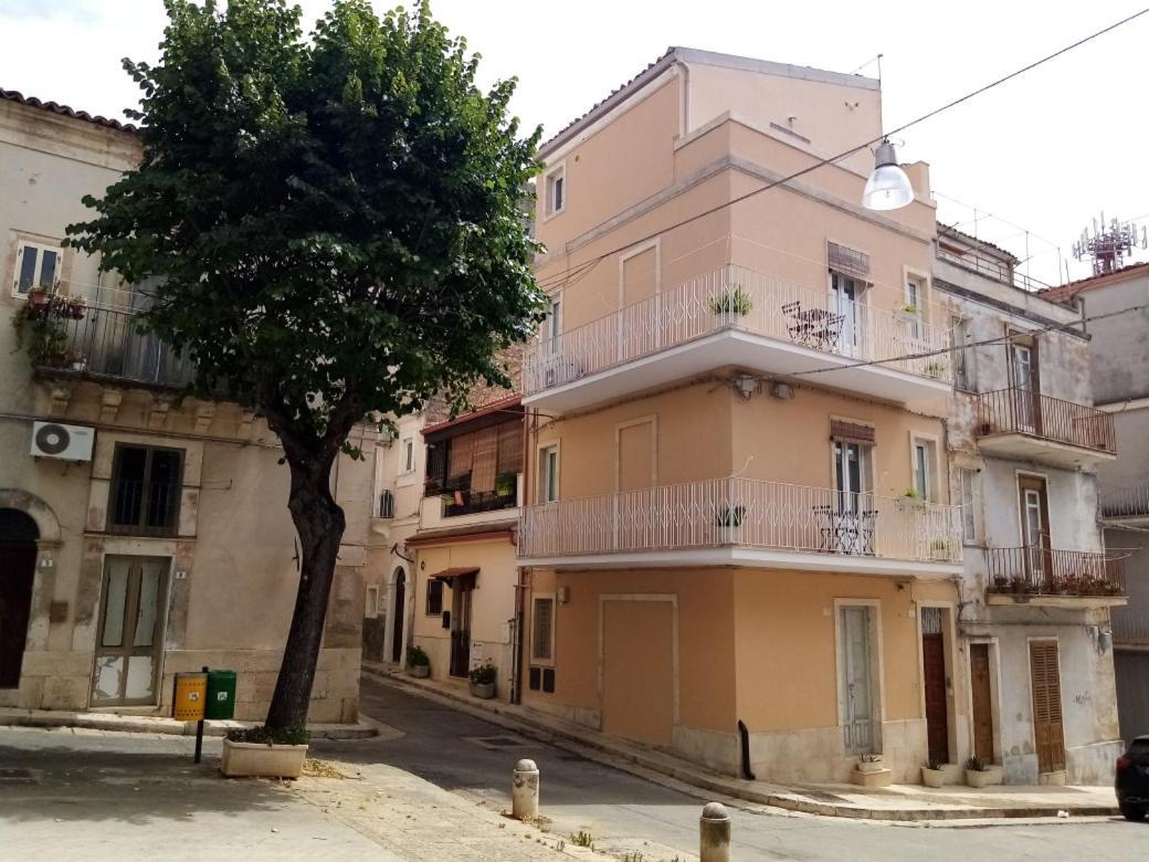 Piazza Salvatore 7, Gocce Di Sicilia Ragusa Luaran gambar
