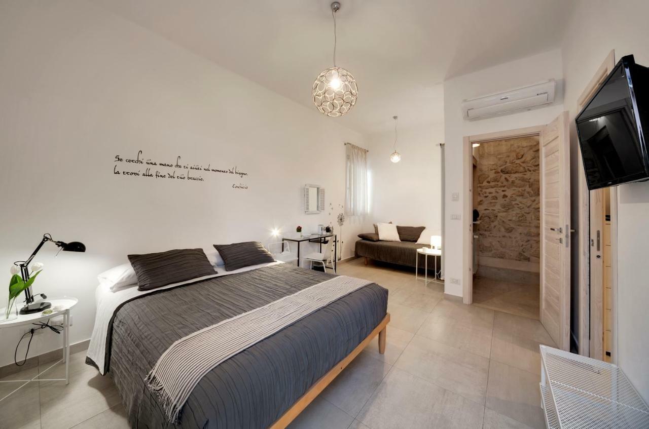 Piazza Salvatore 7, Gocce Di Sicilia Ragusa Luaran gambar